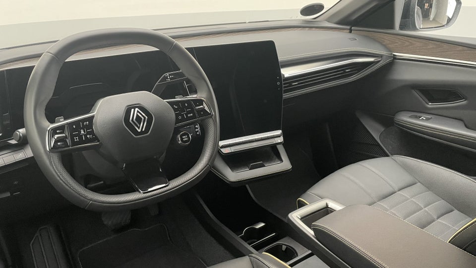 Renault Megane E-Tech 60 Iconic 5d