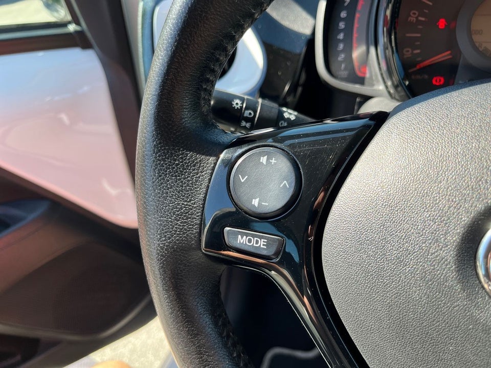 Toyota Aygo 1,0 VVT-i x-pure 5d
