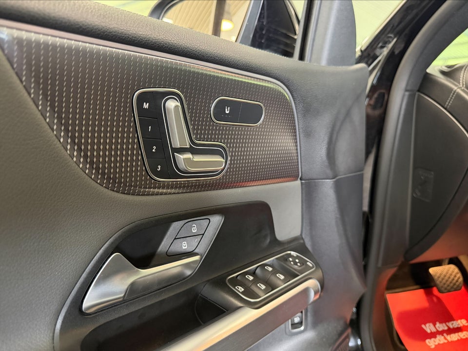 Mercedes EQB300 Progressive 4Matic 7prs 5d