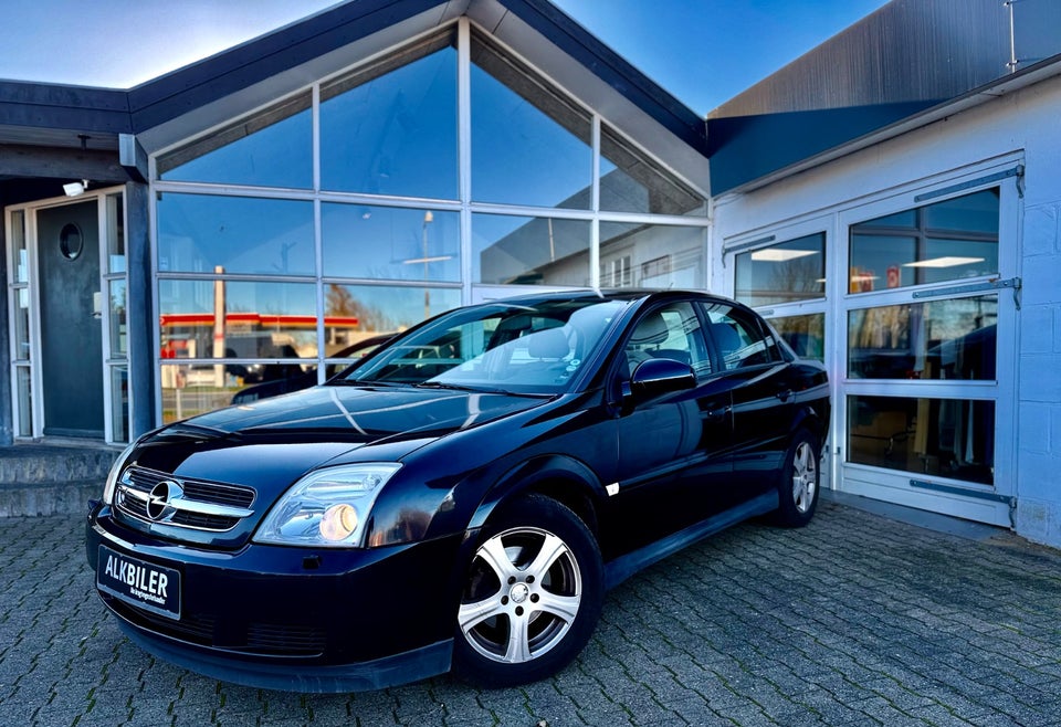 Opel Vectra 1,8 16V Comfort 5d