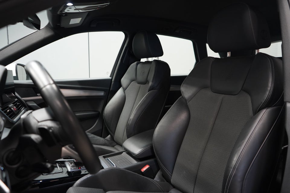 Audi Q5 50 TFSi e S-line quattro S-tr. 5d