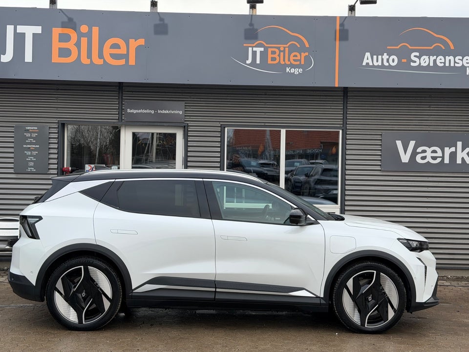 Renault Scenic E-Tech 87 Iconic 5d