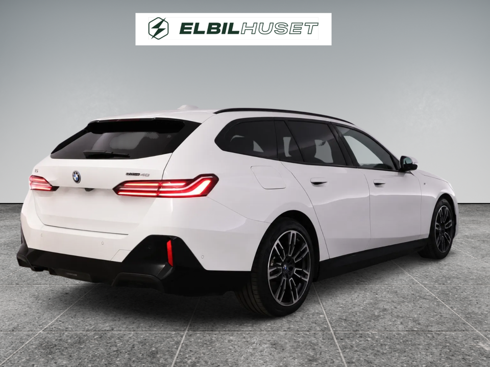 BMW i5 eDrive40 Touring M-Sport 5d