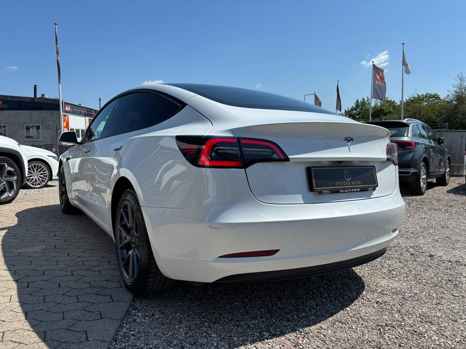 Tesla Model 3 RWD 4d