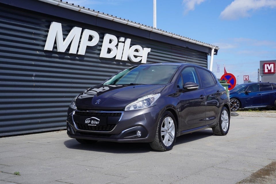 Peugeot 208 1,5 BlueHDi 100 Signature Sky 5d