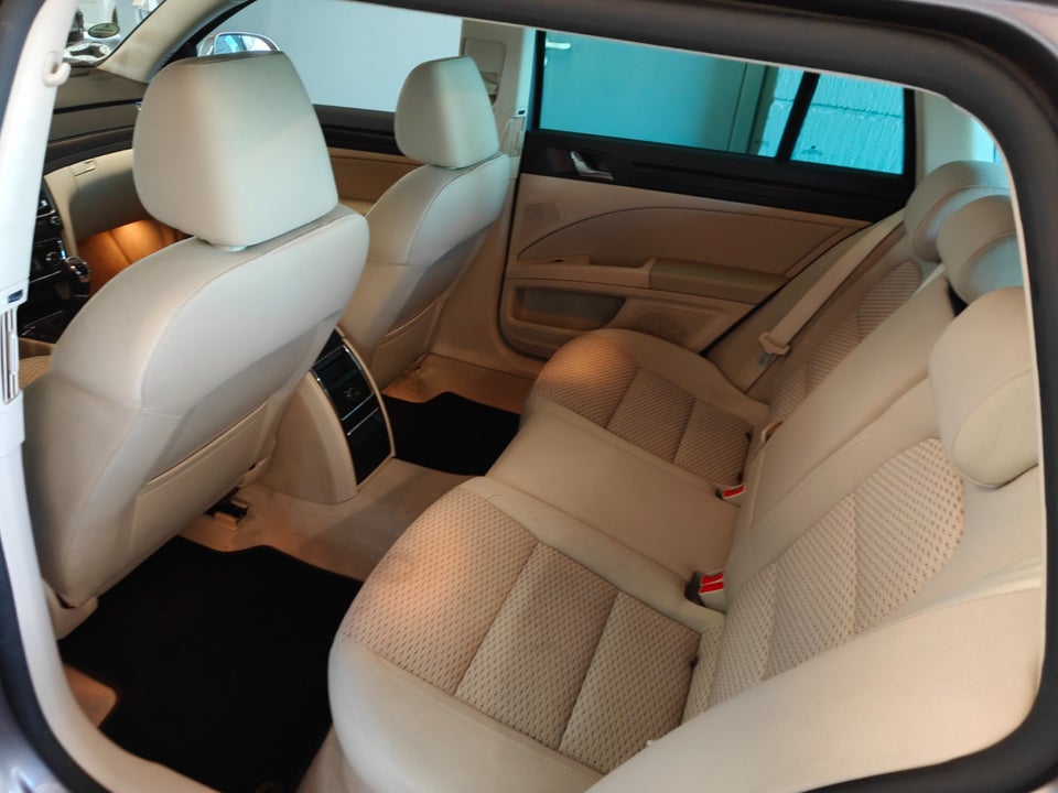Skoda Superb 1,8 TSi 160 Elegance Combi 5d