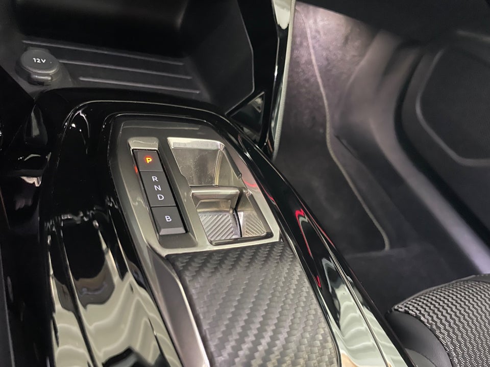 Peugeot e-2008 50 GT 5d