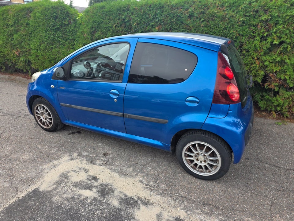 Peugeot 107 1,0  5d