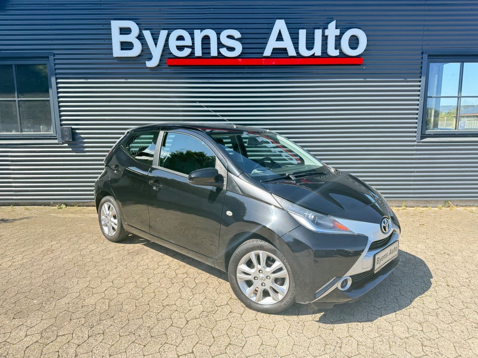 Toyota Aygo 1,0 VVT-i x-black II 5d