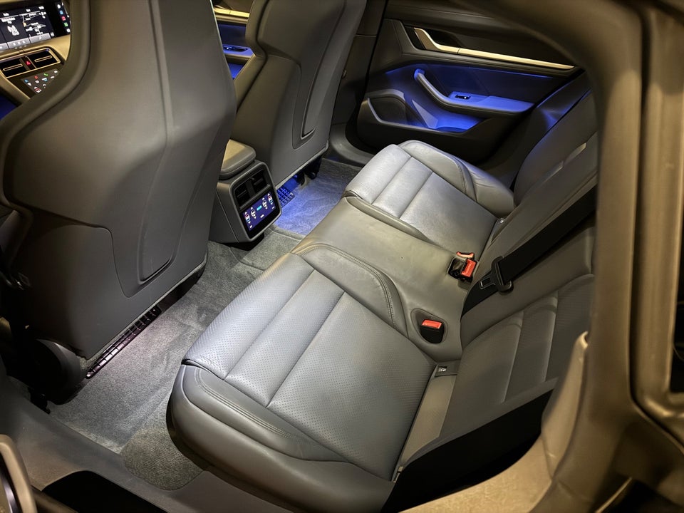 Porsche Taycan 4S Performance+ 4d
