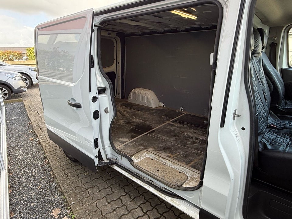 Renault Trafic T29 2,0 dCi 120 L2H1