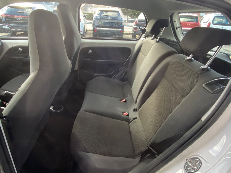 VW Up! 1,0 60 High Up! BMT 5d