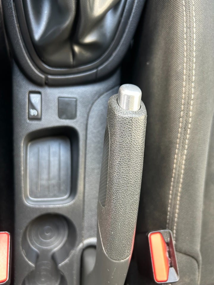 Renault Clio IV 1,2 16V Life Sport Tourer 5d