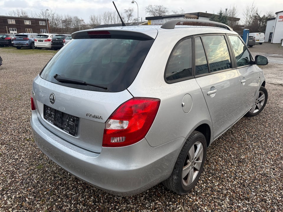 Skoda Fabia 1,2 TSi 105 Fresh Combi DSG 5d