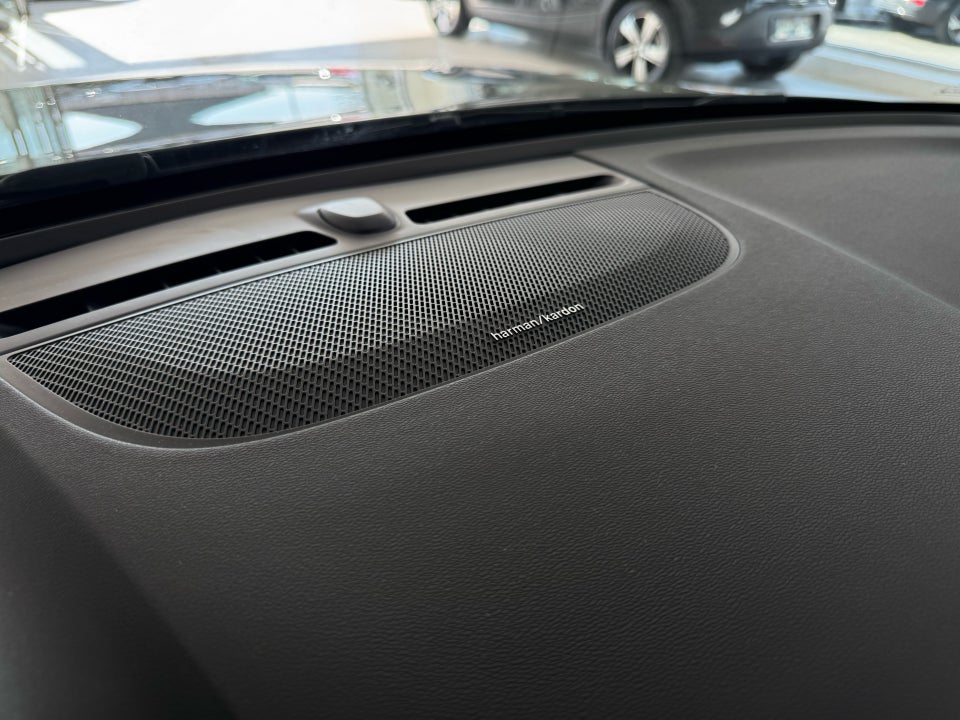 Volvo XC40 P6 ReCharge Pro 5d