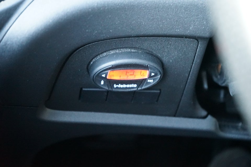 Iveco Daily 2,3 35S16 16m³ Van AG8