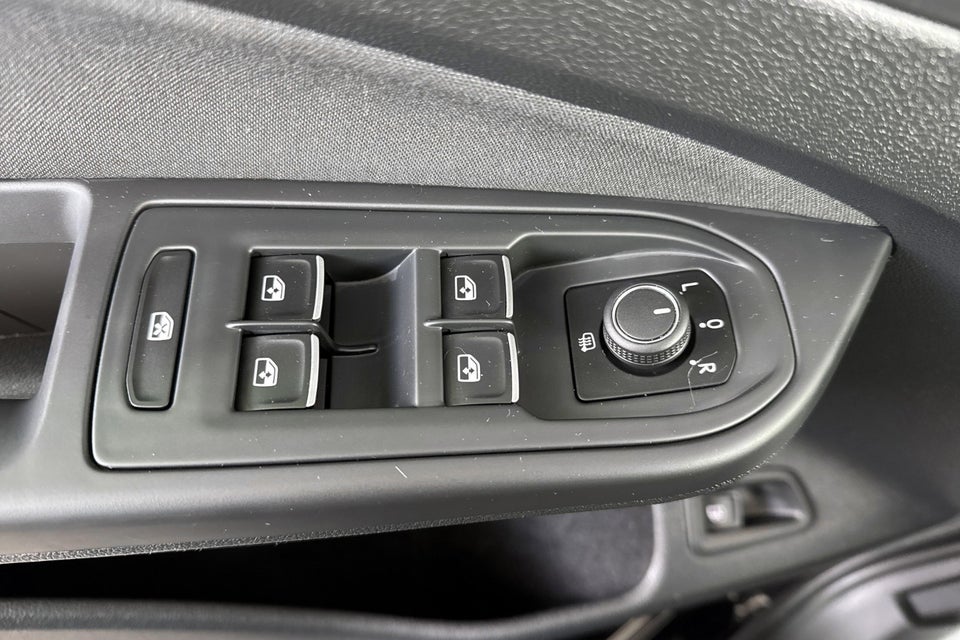 VW Golf VIII 1,4 eHybrid DSG 5d