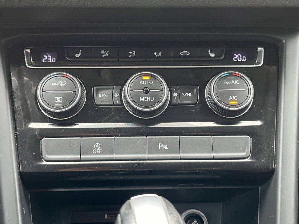 VW Touran 2,0 TDi 115 Highline DSG Van 5d