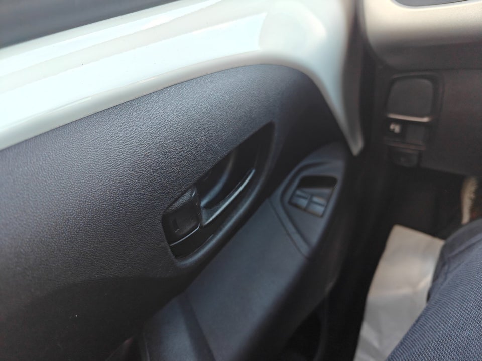 Citroën C1 1,2 PureTech Feel 5d