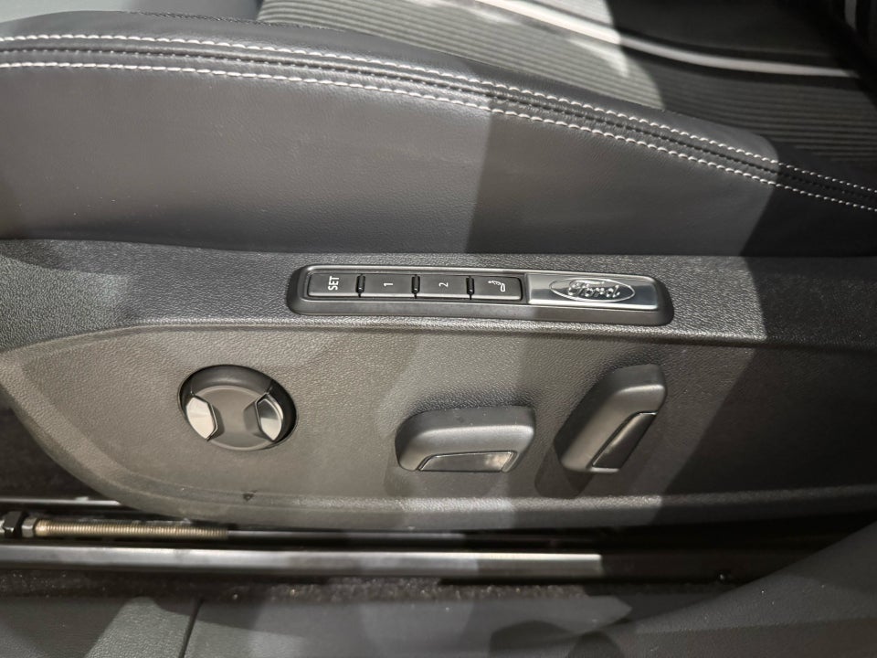 Ford Capri 77 Select Extended Range 5d