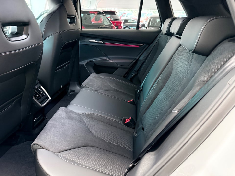 Skoda Elroq 85 iV Sportline 5d
