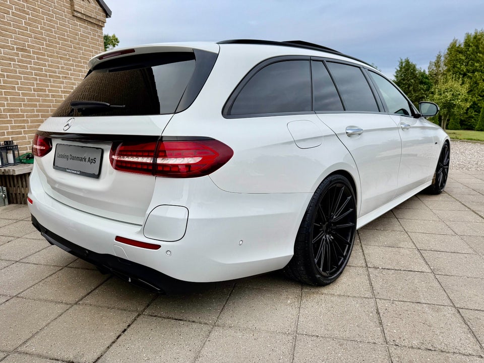 Mercedes E300 de 2,0 AMG Line stc. aut. 5d