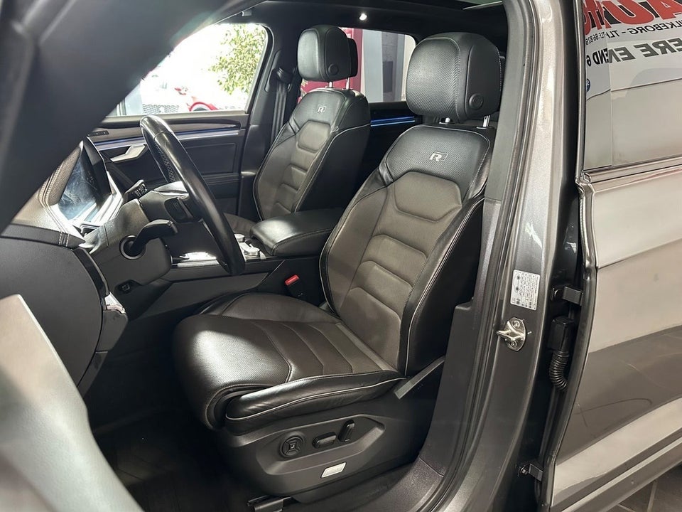 VW Touareg 3,0 TDi 286 R-line aut. 4Motion Van 5d
