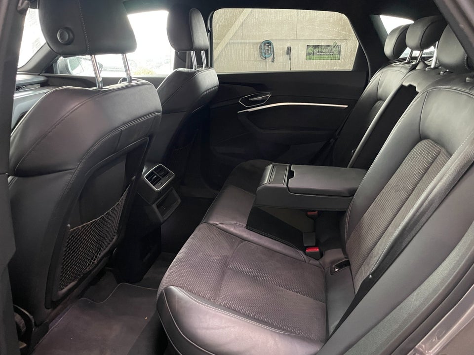 Audi e-tron 50 S-line quattro 5d