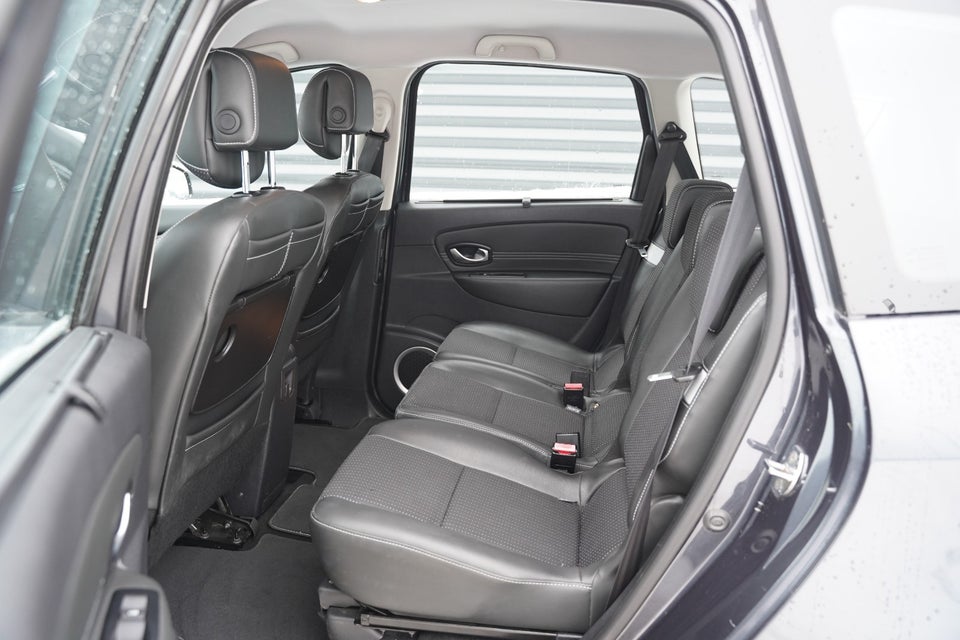 Renault Grand Scenic III 1,6 dCi 130 Dynamique 5d