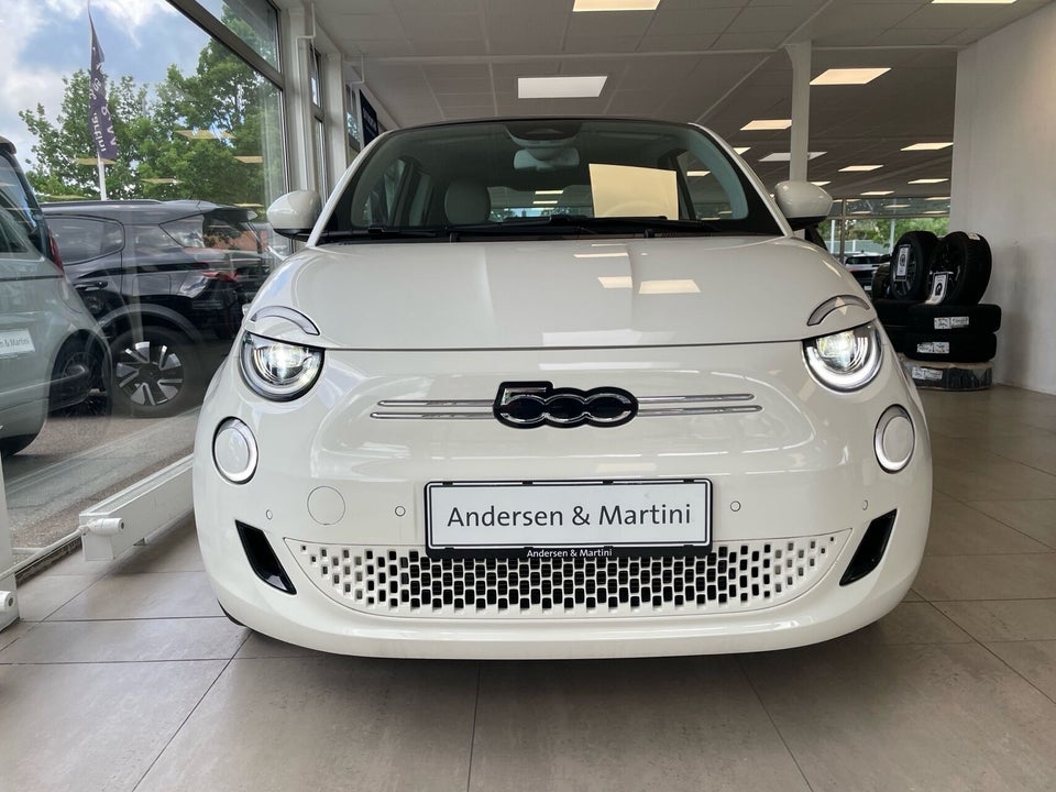 Fiat 500e 42 la Prima by Bocelli 3+1 4d