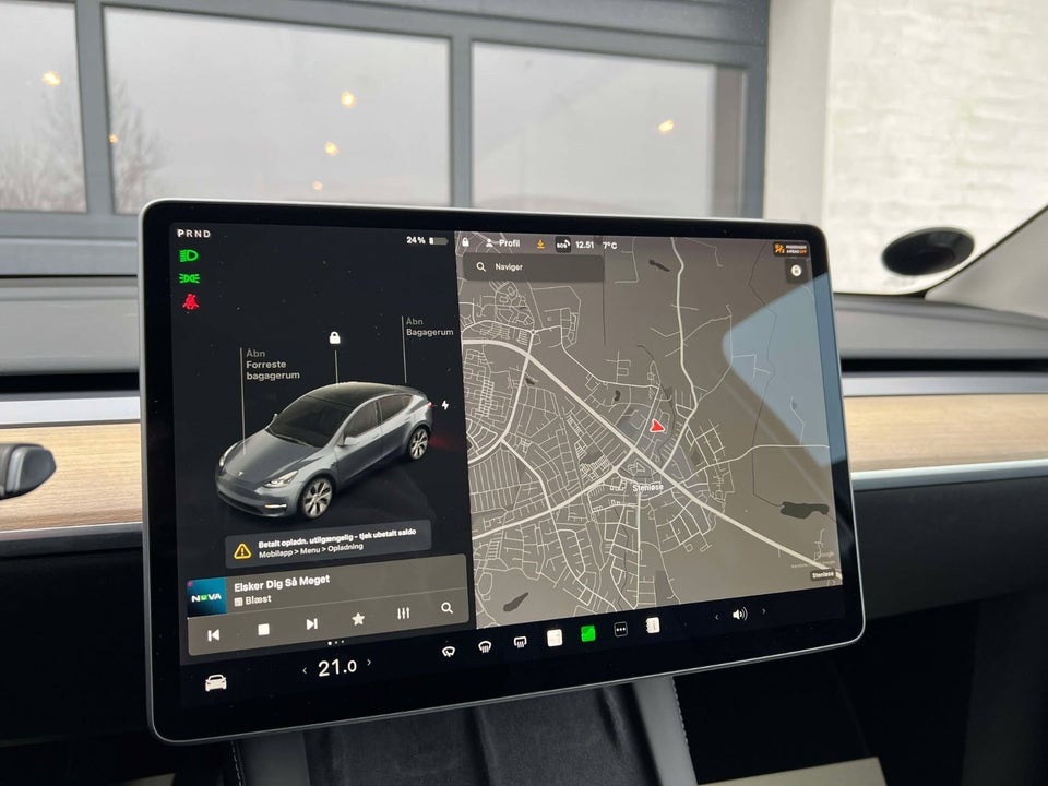 Tesla Model Y Long Range AWD 5d