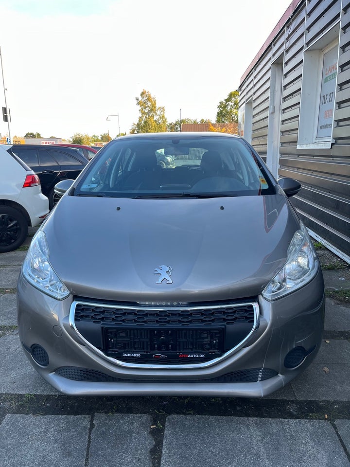 Peugeot 208 1,2 VTi Access 3d