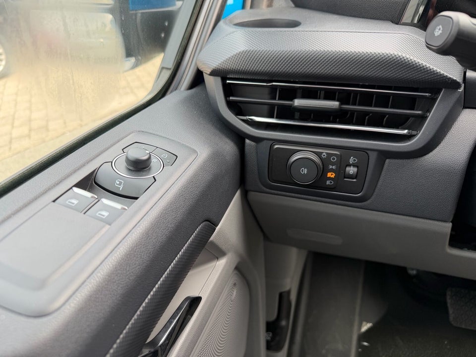 Ford E-Transit Custom 320 L1 64 Limited