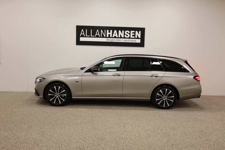 Mercedes E300 de 2,0 stc. aut. 4Matic 5d