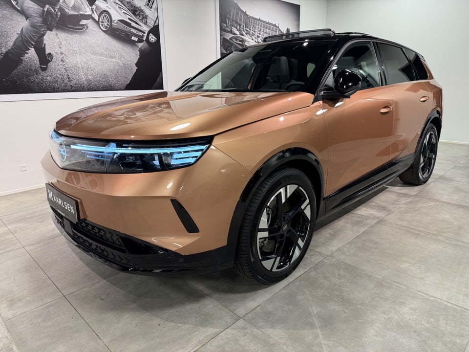 Opel Grandland-e 73 GS Sky 5d