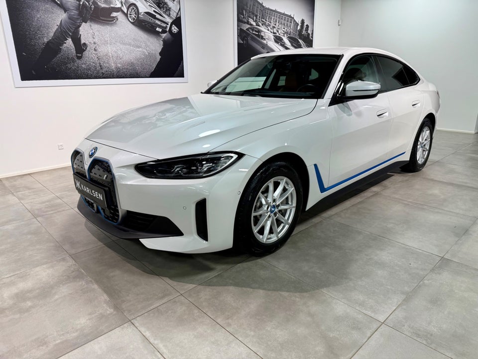 BMW i4 eDrive35 Charged 5d