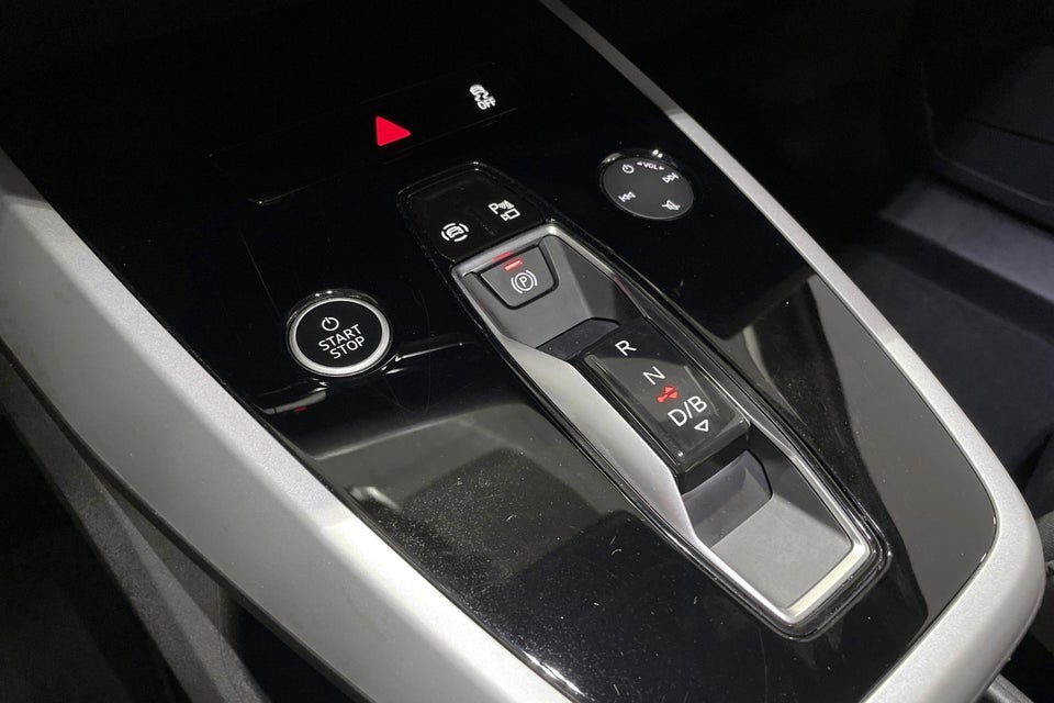 Audi Q4 e-tron 40 Attitude 5d