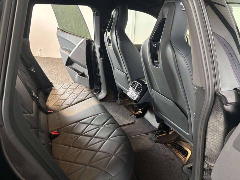 BMW iX xDrive50 Sport 5d