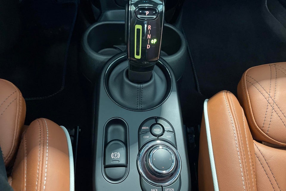 MINI Cooper SE Younique Trim 3d