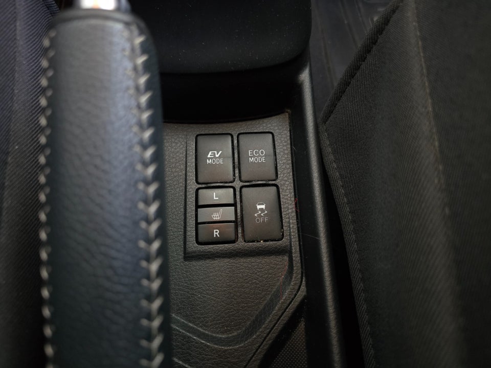 Toyota Yaris 1,5 Hybrid H3 Limited Smart e-CVT 5d