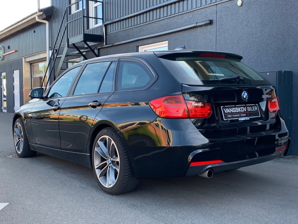 BMW 320d 2,0 Touring 5d