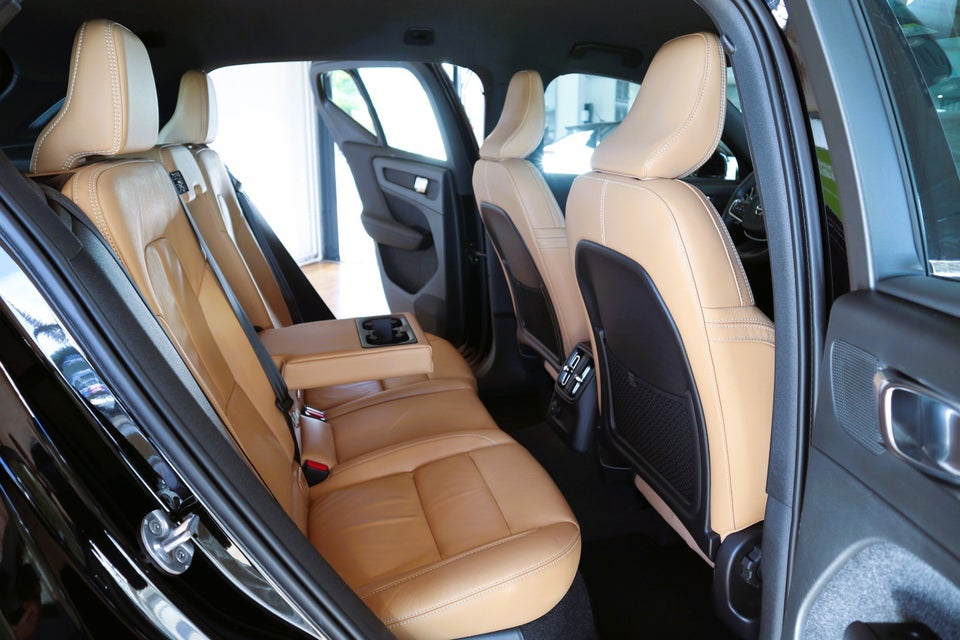 Volvo XC40 1,5 T4 ReCharge Inscription aut. 5d