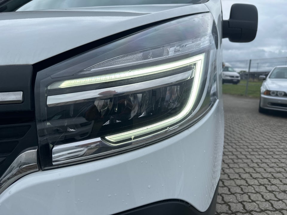 Renault Trafic T29 2,0 dCi 120 L2H1