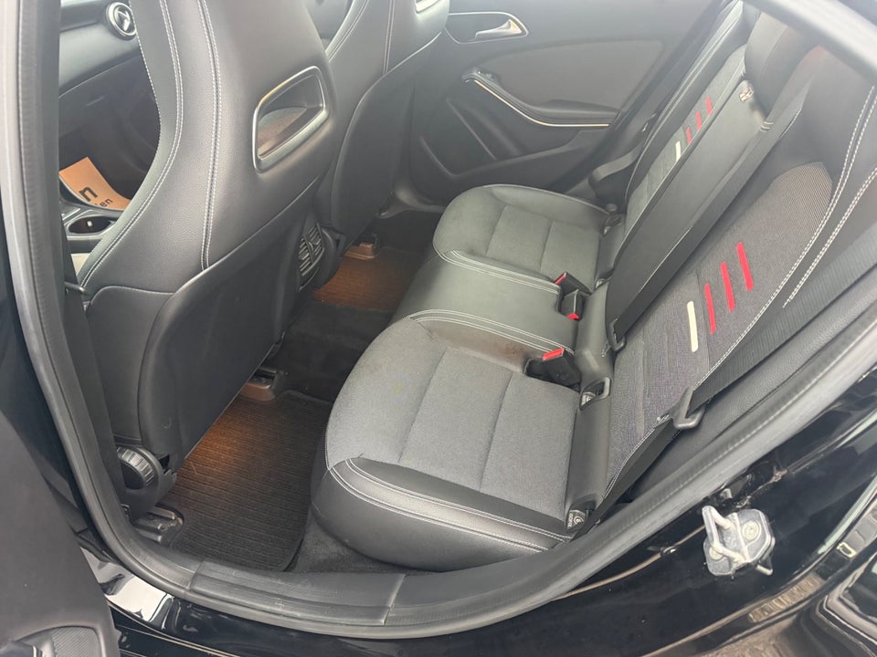 Mercedes A200 1,6 AMG Line aut. 5d