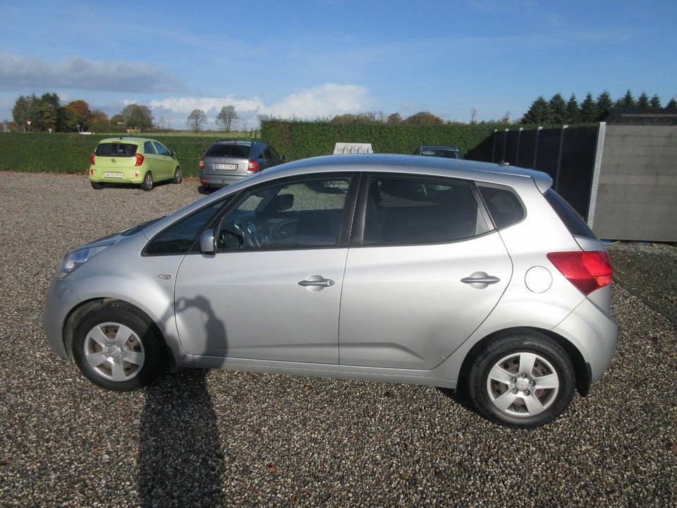 Kia Venga 1,4 CRDi 90 Motion+ 5d