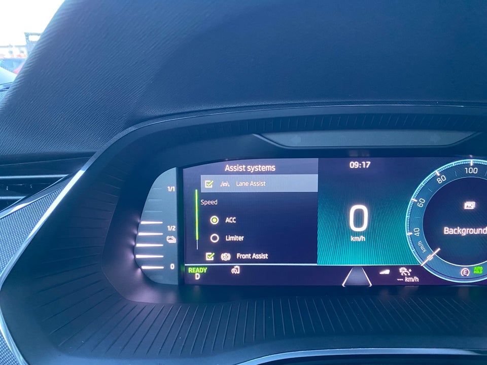 Skoda Octavia 1,4 TSi iV Plus Combi DSG 5d