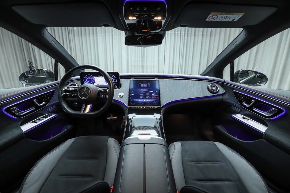 Mercedes EQE350 AMG Line 4d