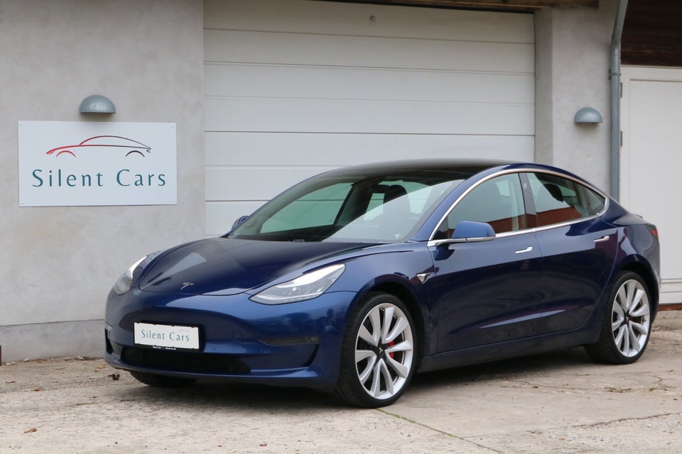 Tesla Model 3 Performance AWD 4d