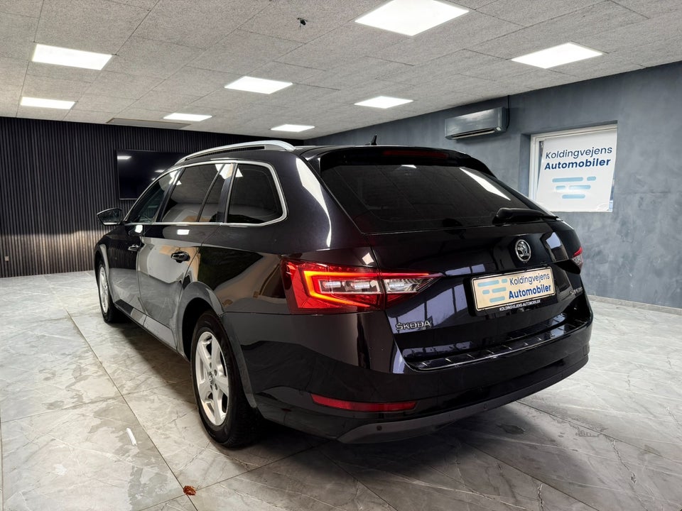 Skoda Superb 2,0 TDi 150 Ambition Combi 5d