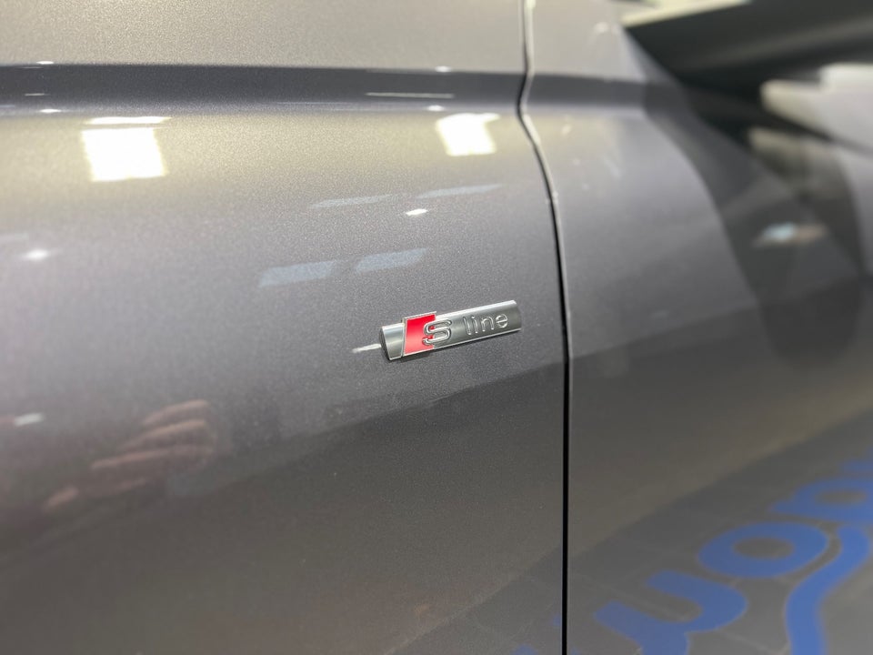 Audi Q4 e-tron 50 S-line quattro 5d